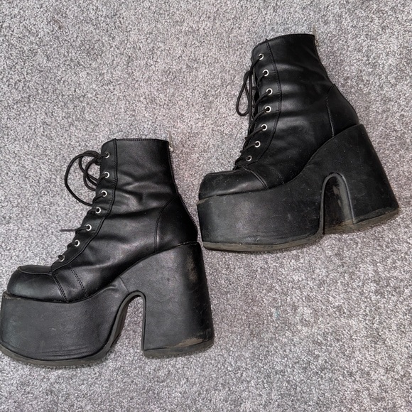 SOLD - Picture 3 of 11